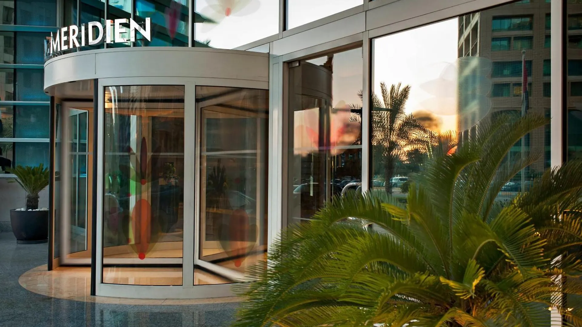 Le Royal Meridien Абу-Даби Отель