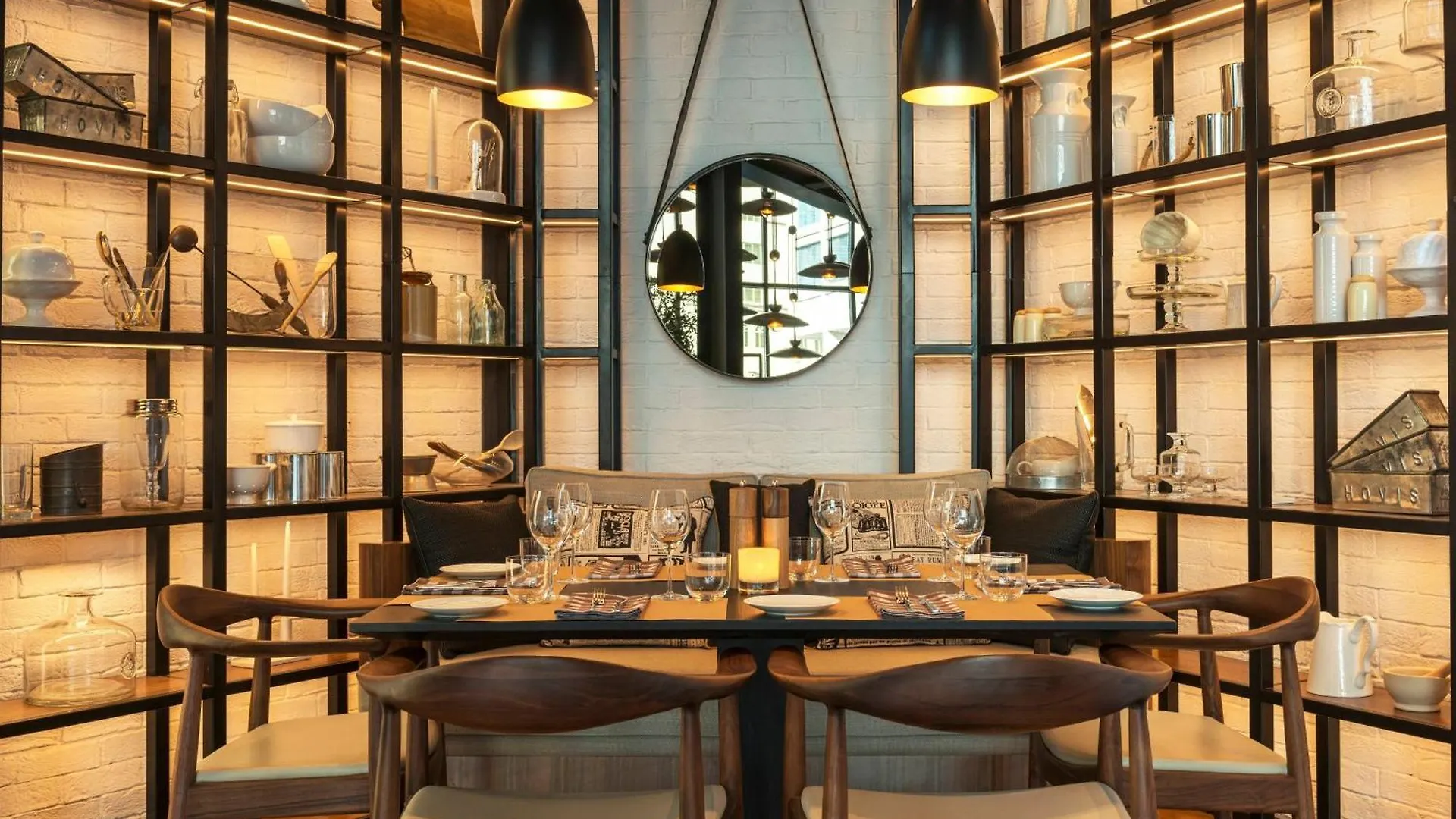 Le Royal Meridien Абу-Даби 5*,
