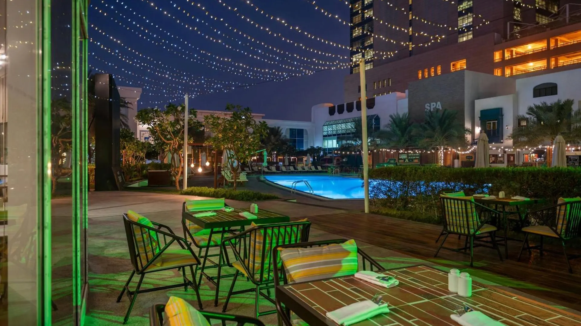 Le Royal Meridien Абу-Даби 5*,