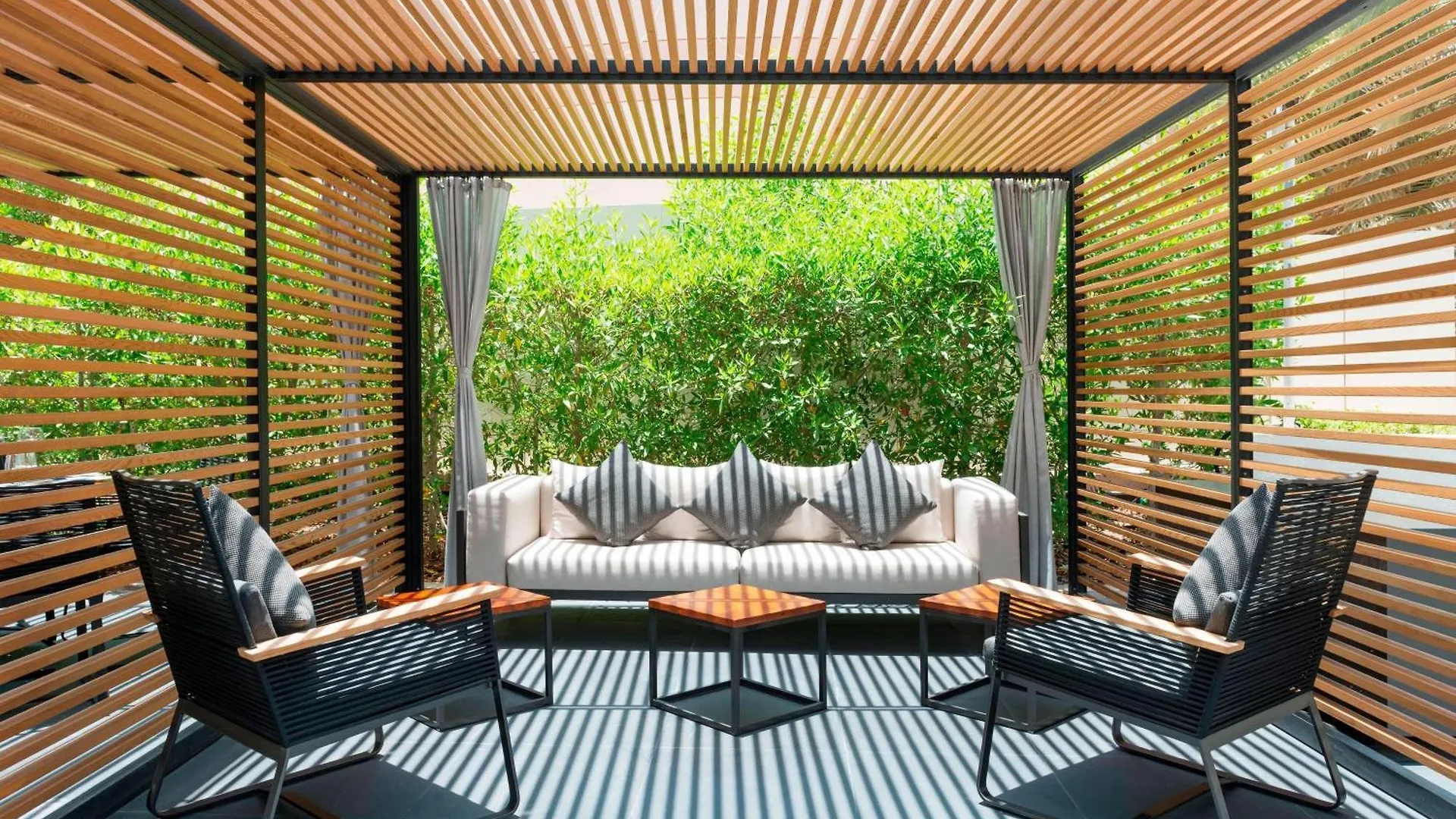 Le Royal Meridien Abu Dhabi 5*,  Emirati Arabi Uniti