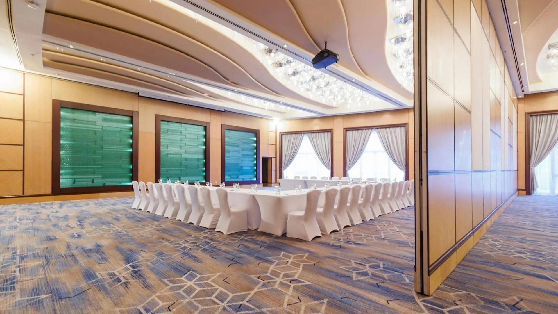 Le Royal Meridien Abú Dhabí