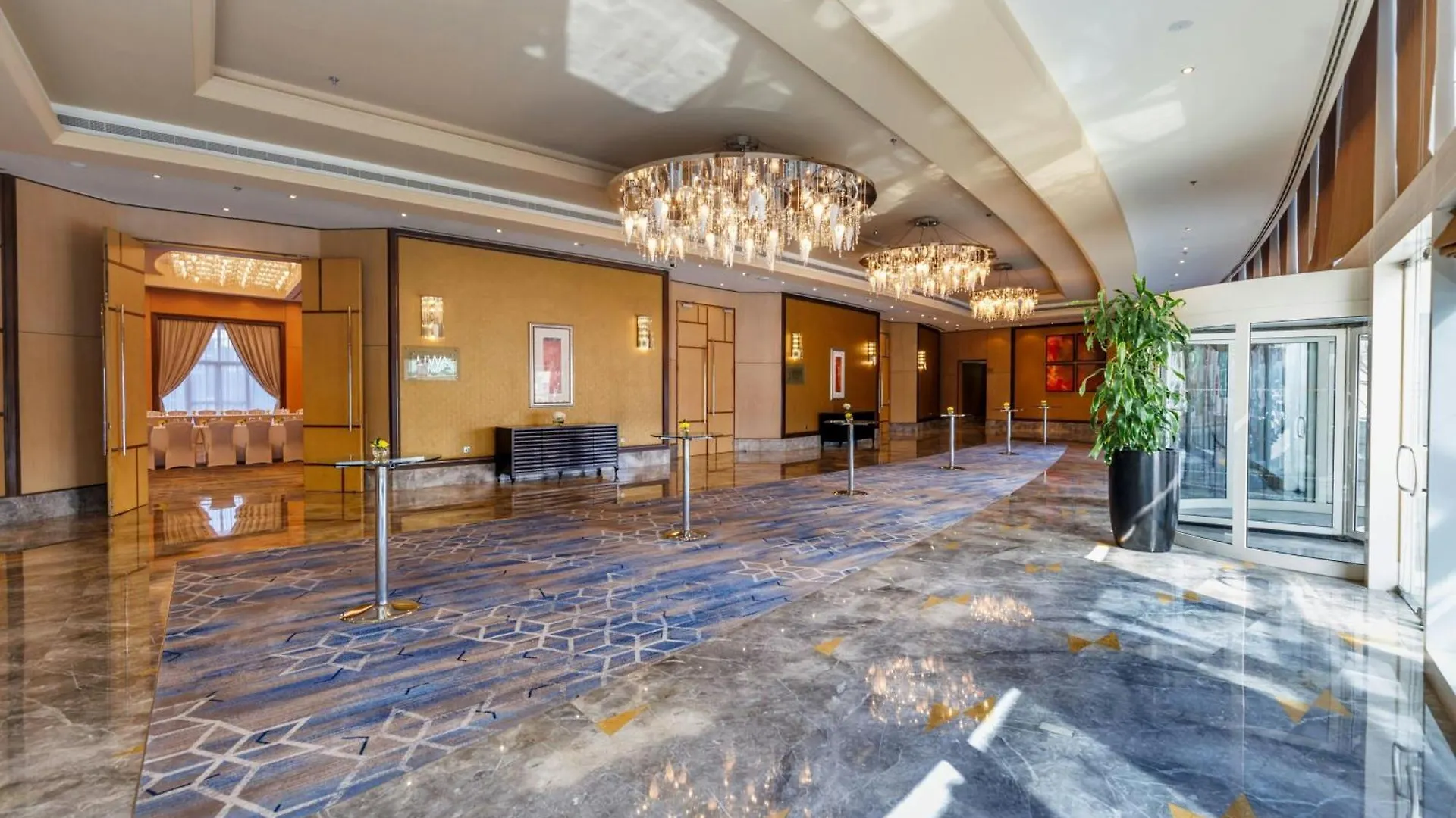 Hotel Le Royal Meridien Abú Dhabí